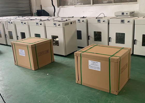 Le chauffage électrique vertical a forcé le four d'air chaud de laboratoire pour la biologie cellulaire 54L LDO-9053A